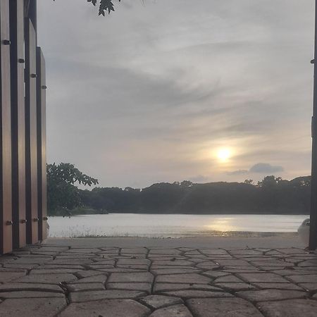 Shashin Lake Resort Dambulla Ngoại thất bức ảnh
